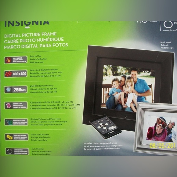 Insignia 9-Inch Digital Picture Frame - Picture 2 of 5